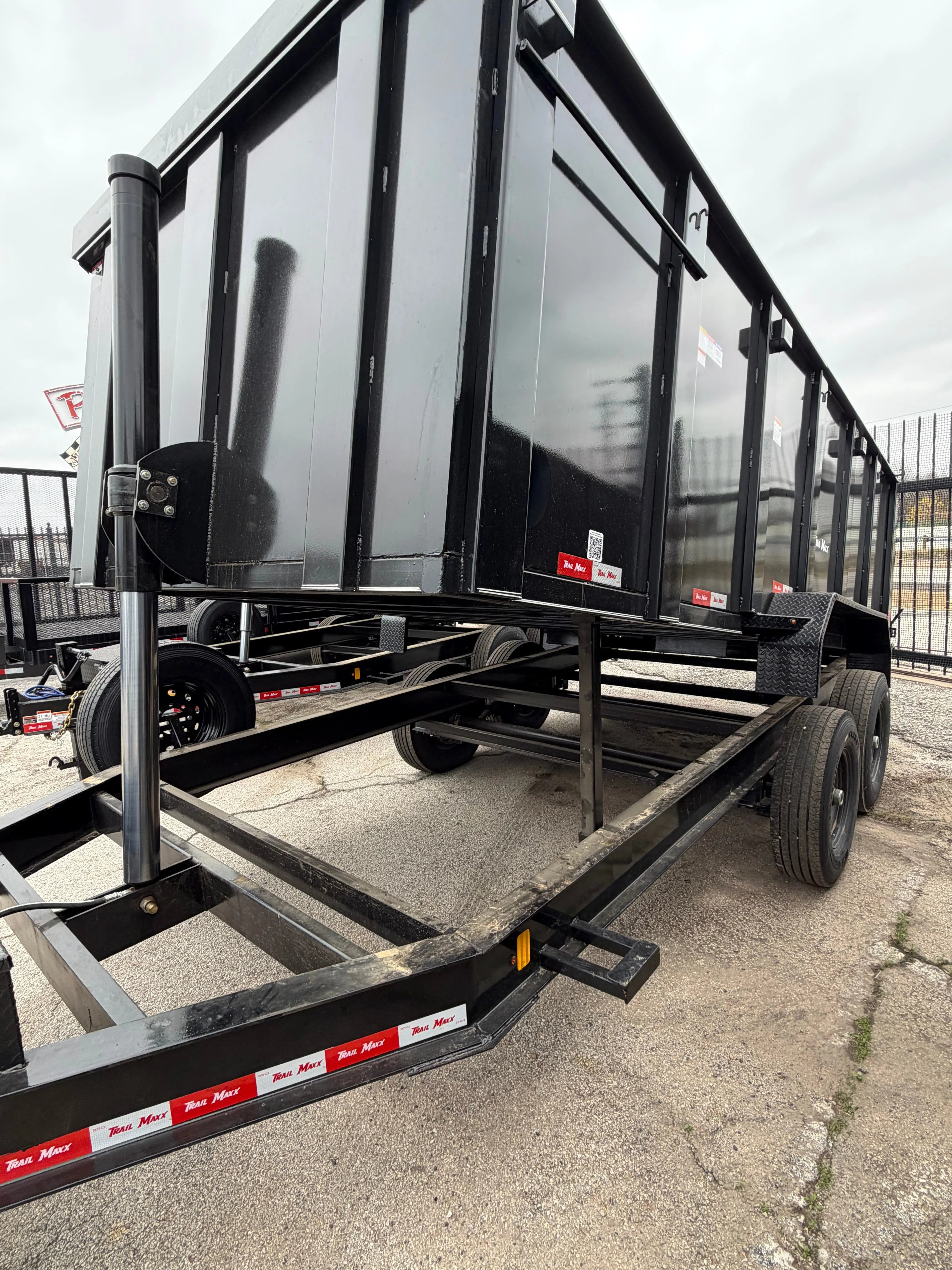 16 LONG, 4 FT WALL DUMP W/SPARE TIRE My Store