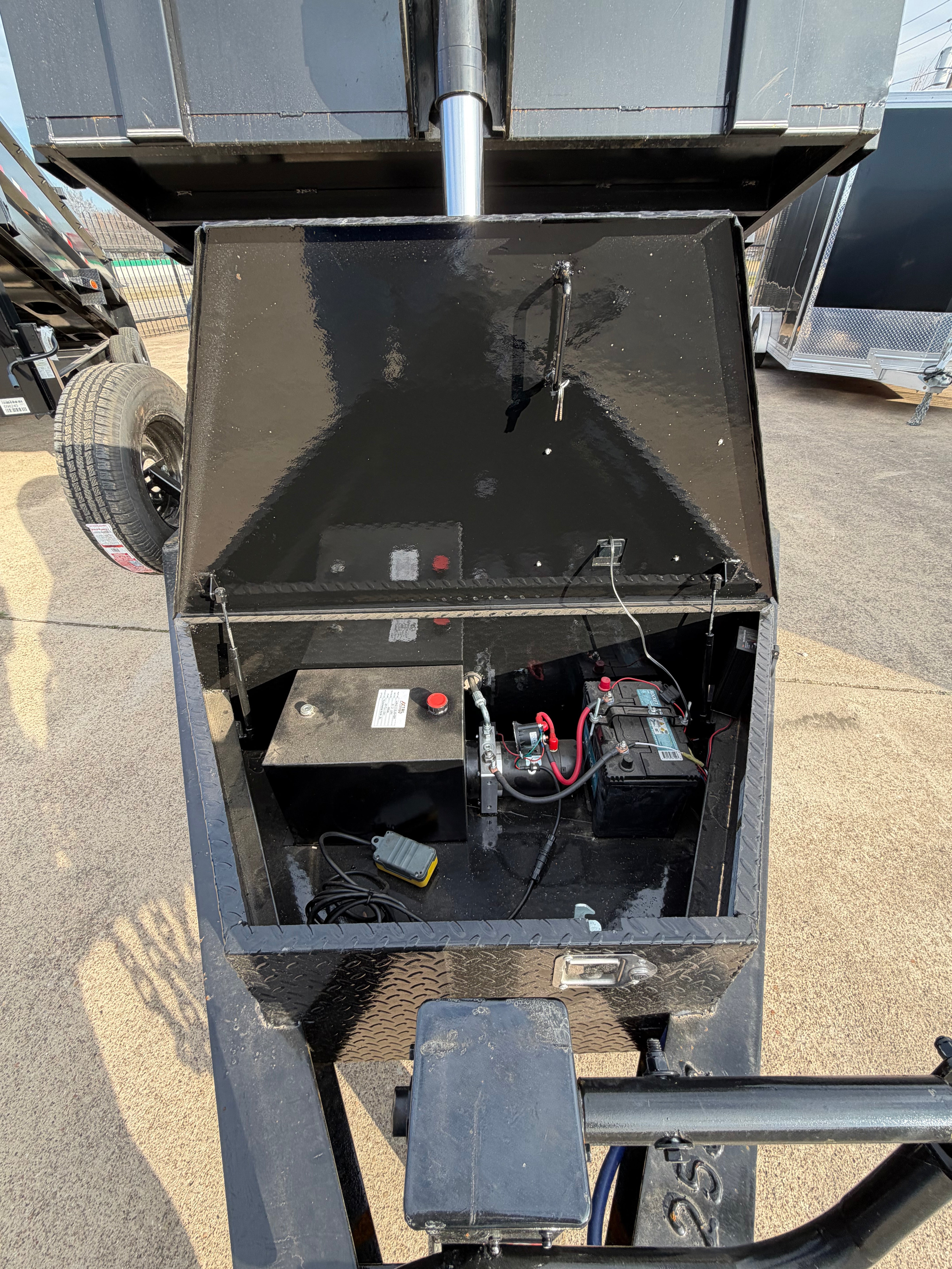 83X12 2 FT WALL BLACK TELESCOPIC TRAILER