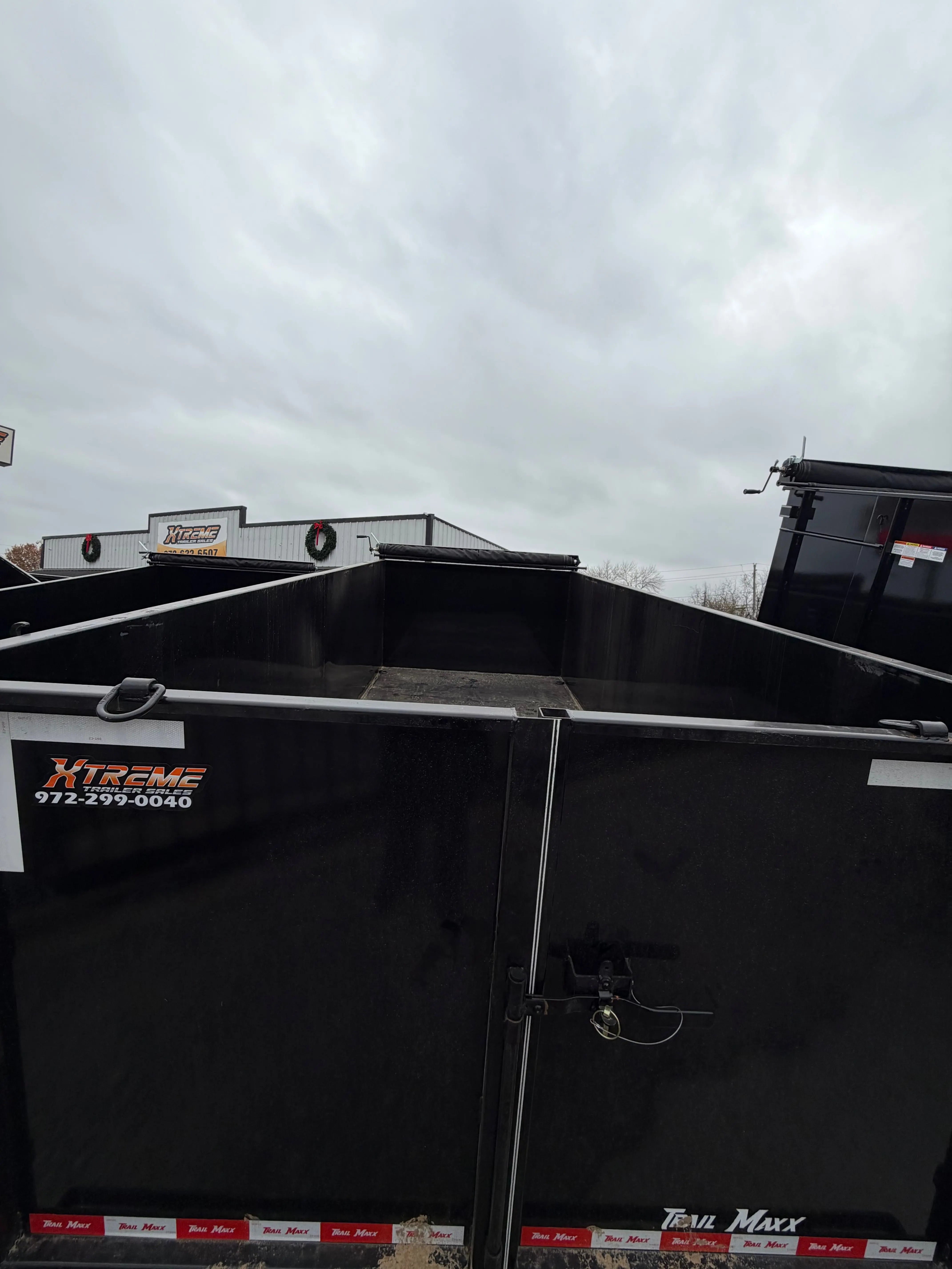 16 LONG, 4 FT WALL DUMP W/SPARE TIRE My Store