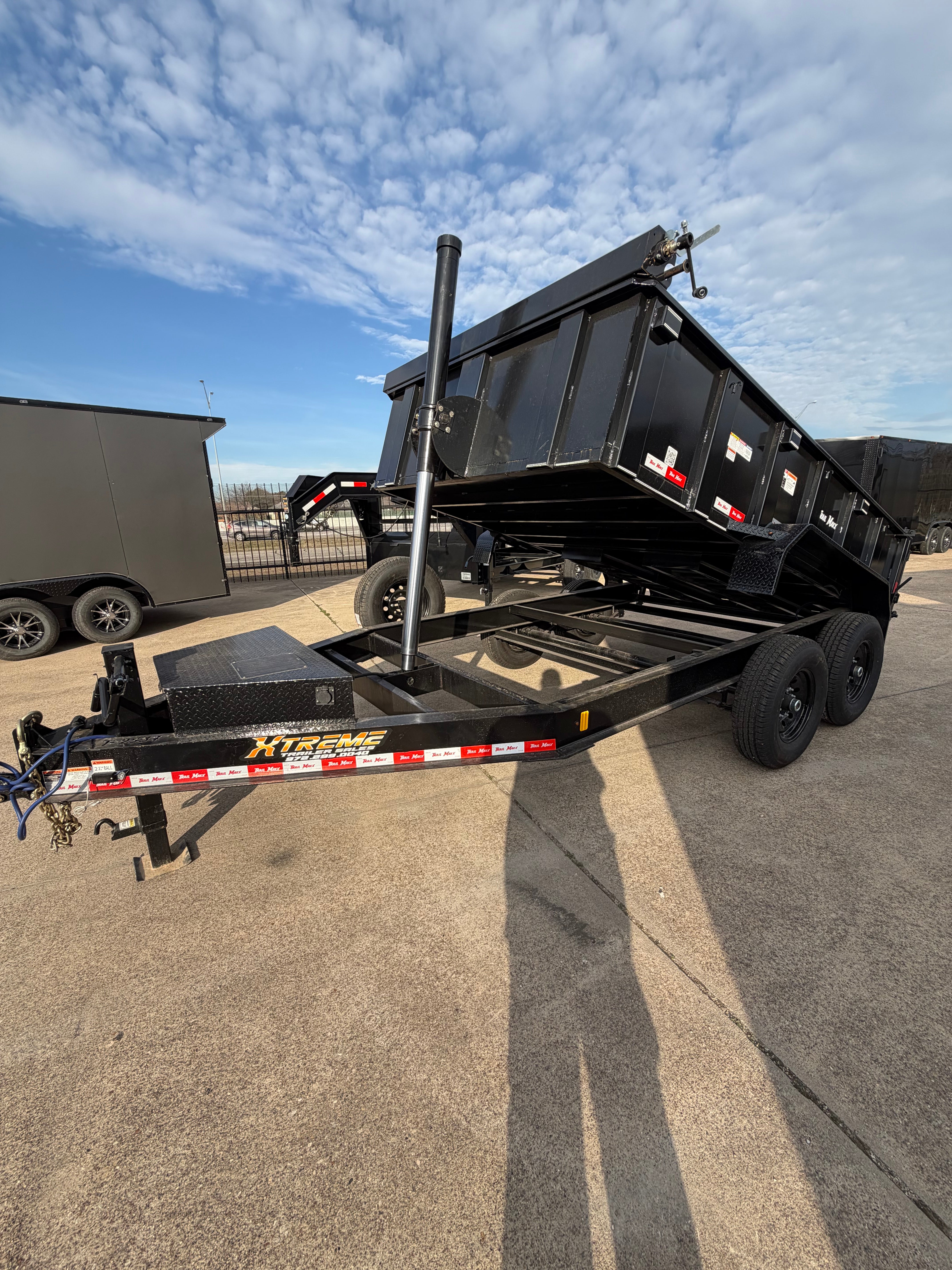 83X12 2 FT WALL BLACK TELESCOPIC TRAILER