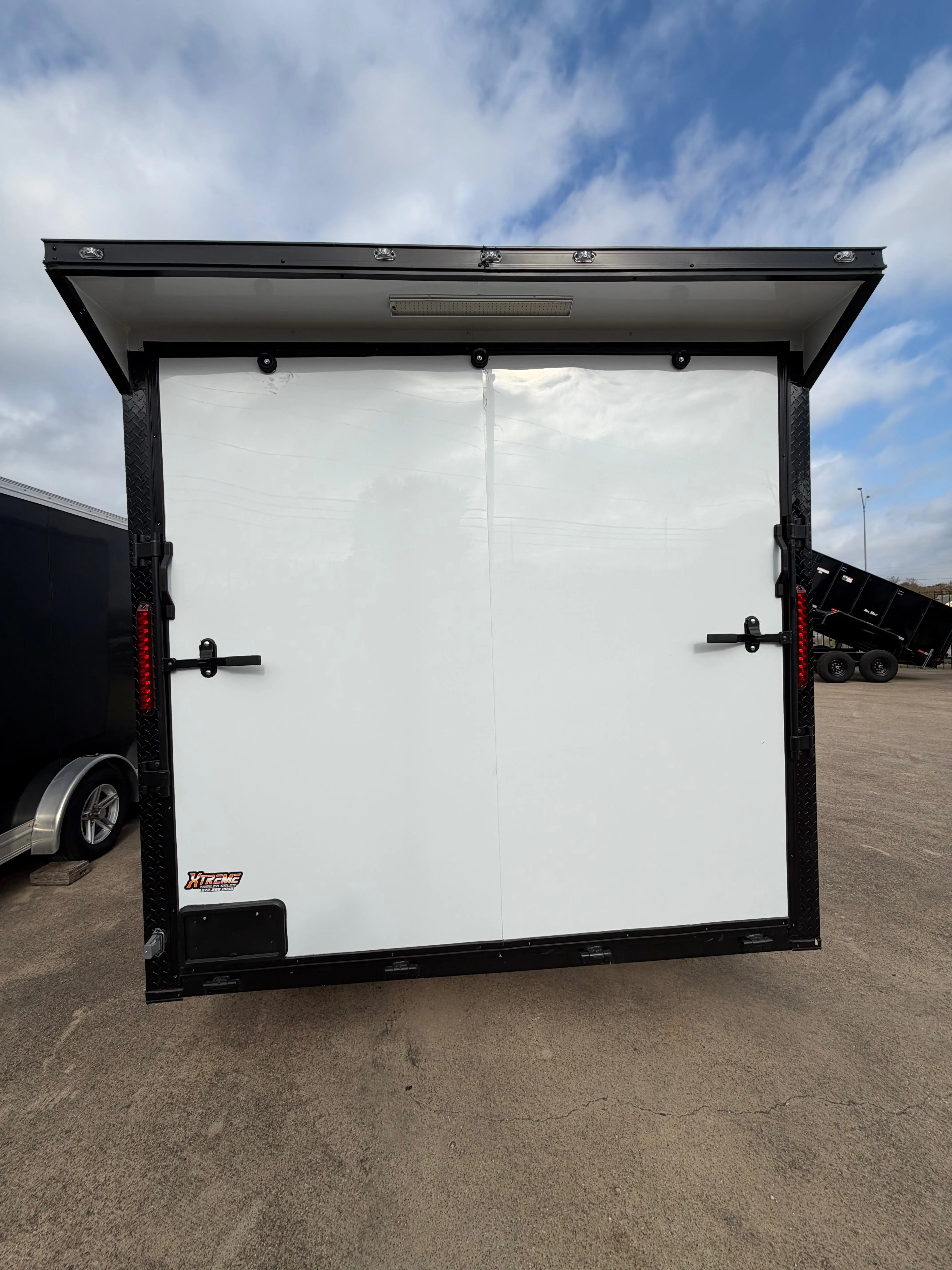 8.5X16 WHITE ENCLOSED CARGO W/WING My Store
