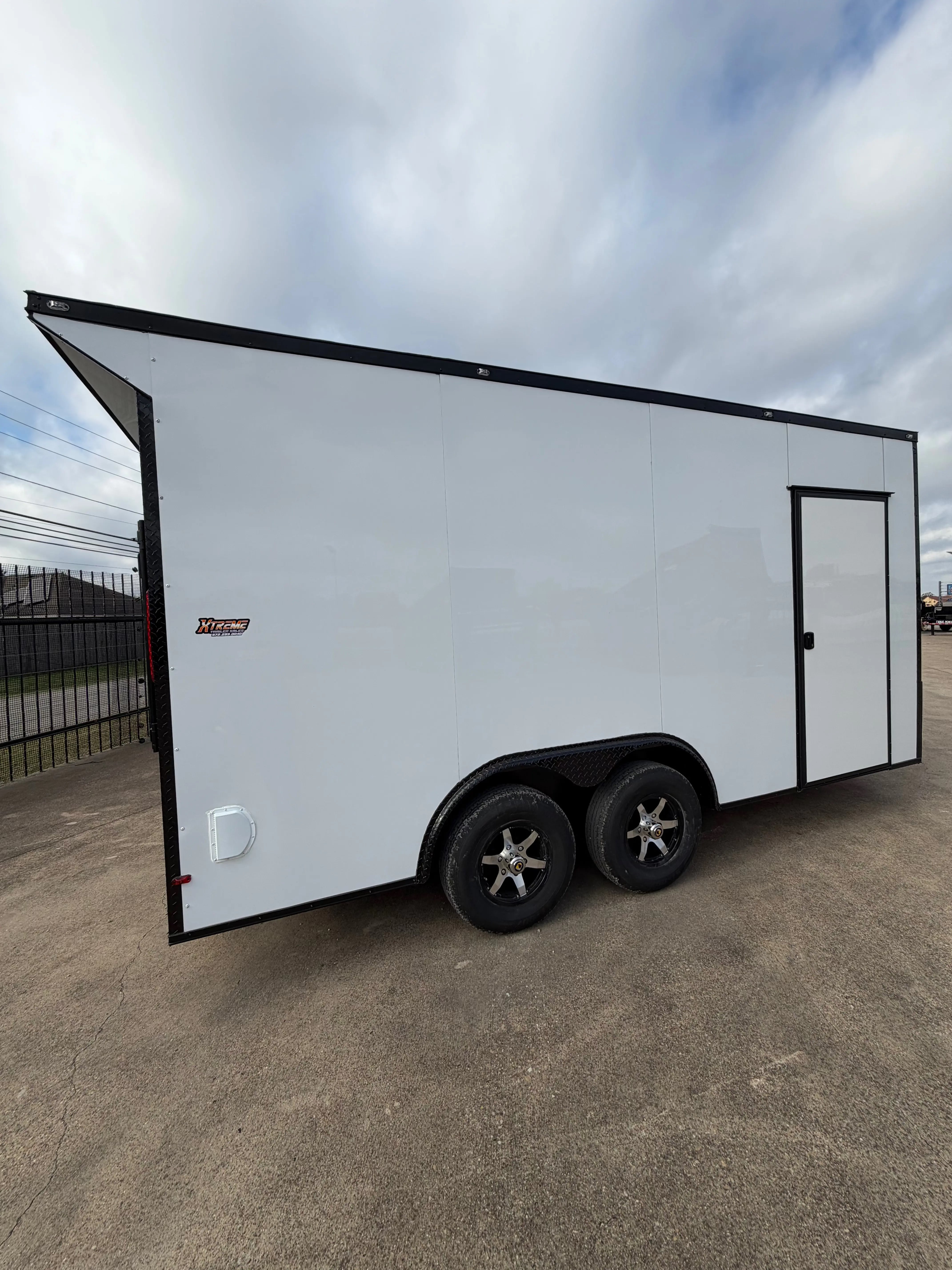 8.5X16 WHITE ENCLOSED CARGO W/WING My Store