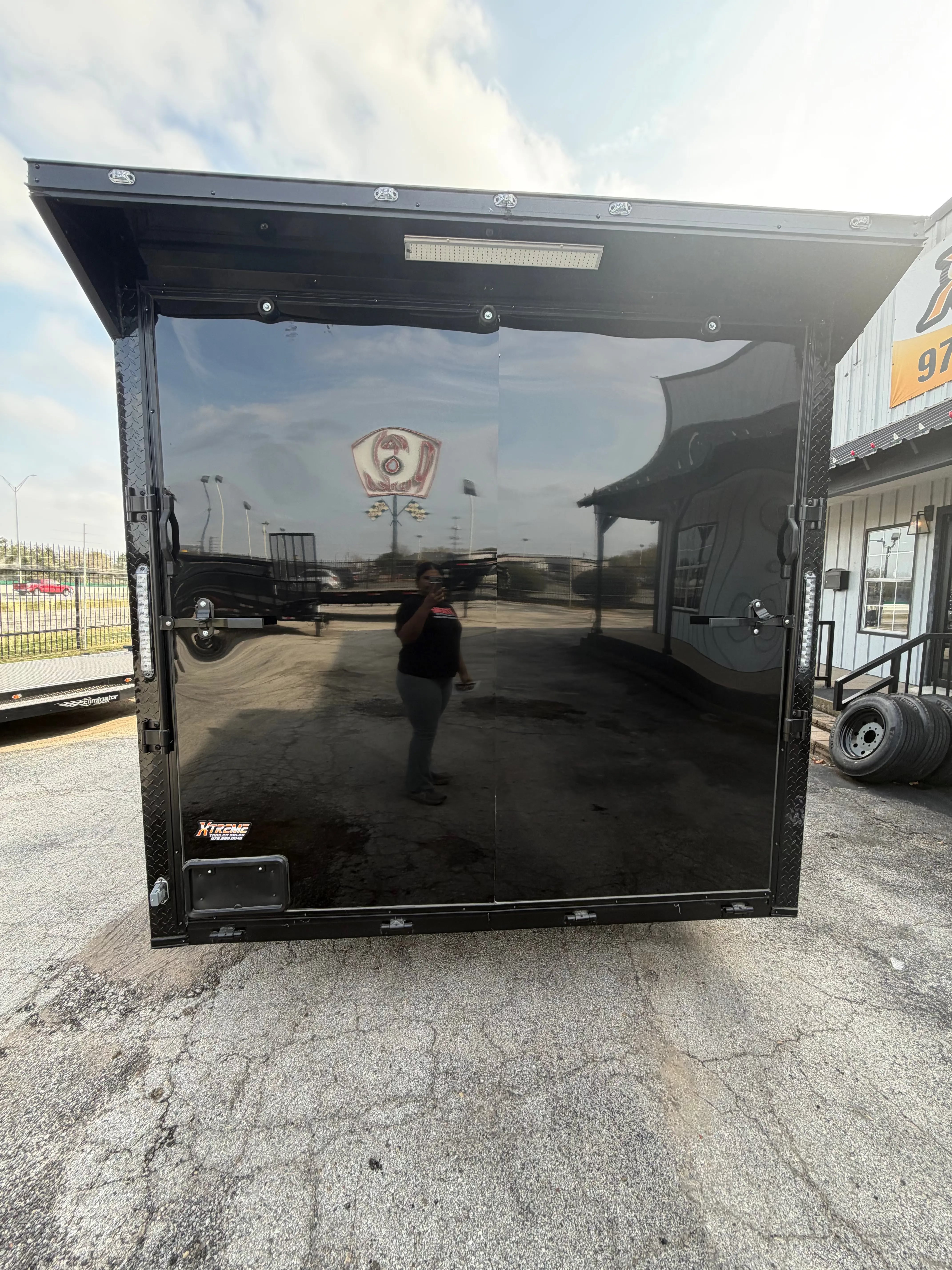 8.5X16 BLACKOUT ENCLOSED CARGO W/WING My Store