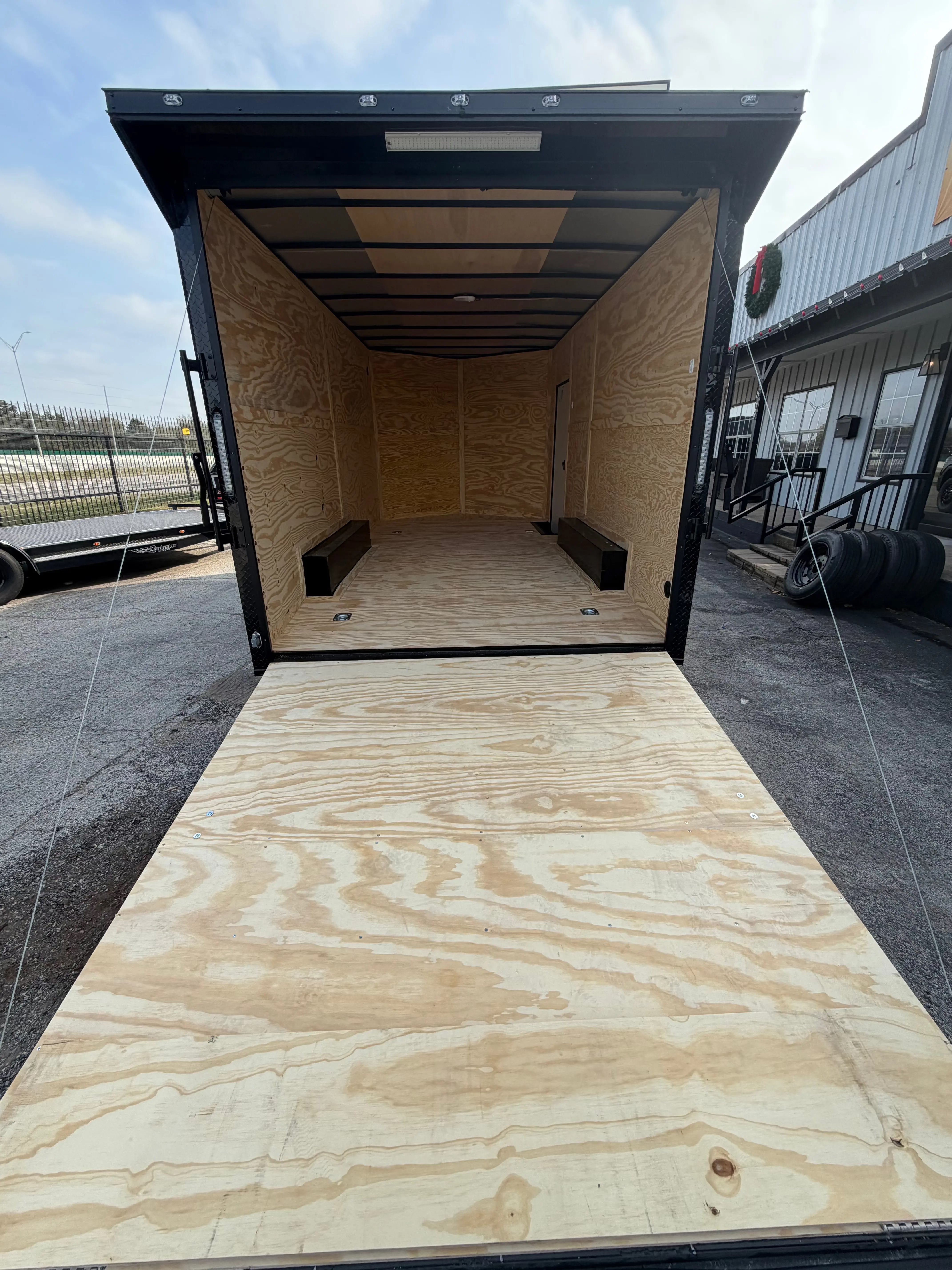 8.5X16 BLACKOUT ENCLOSED CARGO W/WING My Store